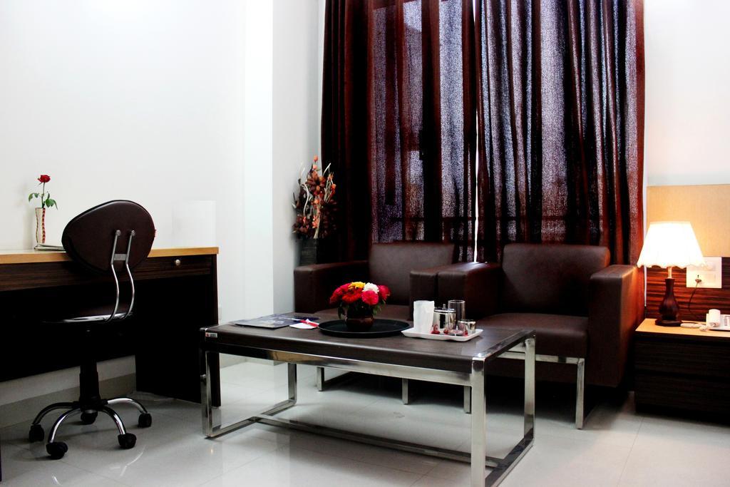 Cyber Inn Gurgaon Dış mekan fotoğraf