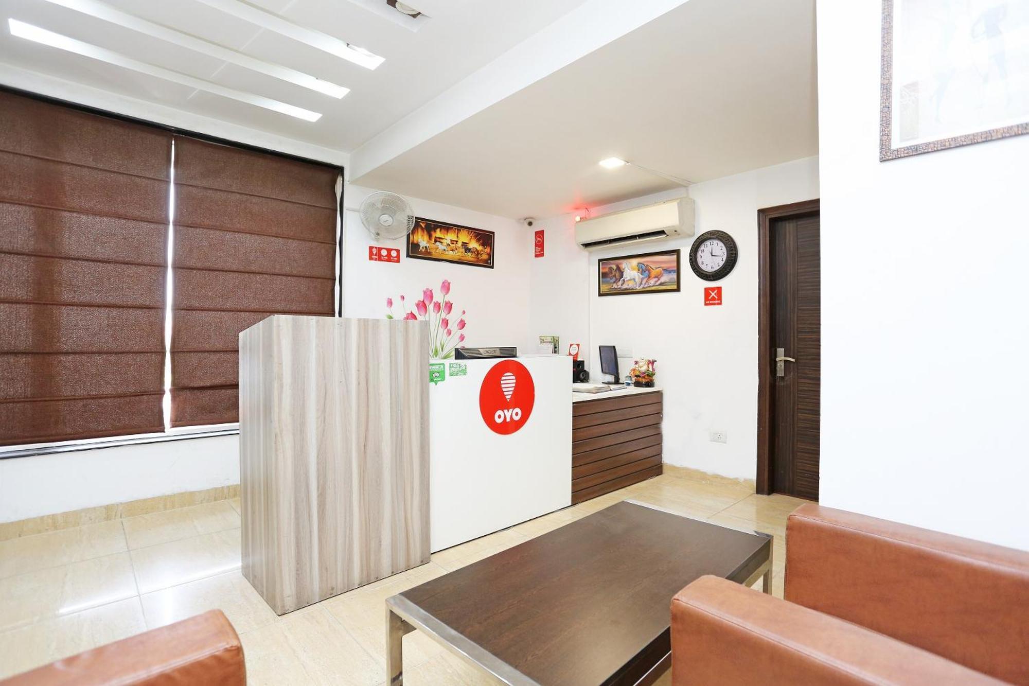 Cyber Inn Gurgaon Dış mekan fotoğraf