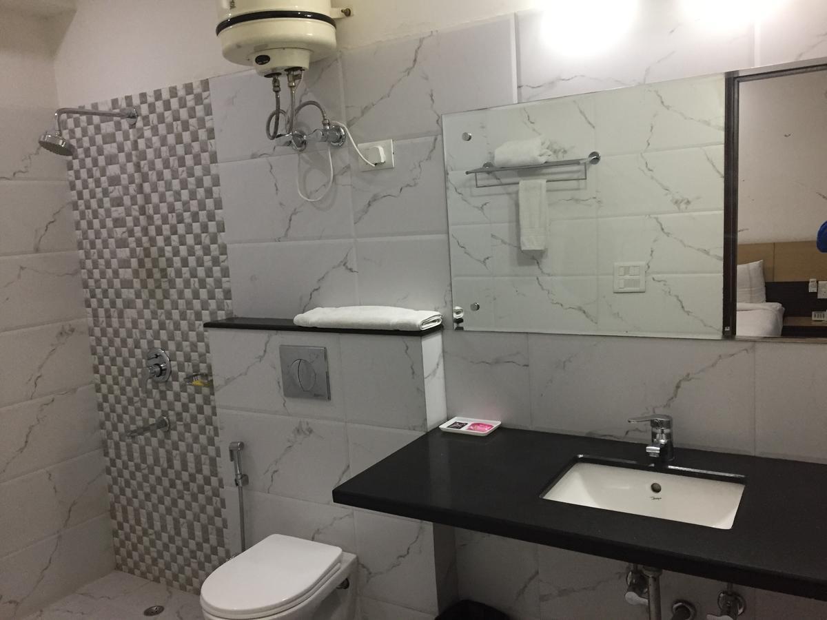 Cyber Inn Gurgaon Dış mekan fotoğraf